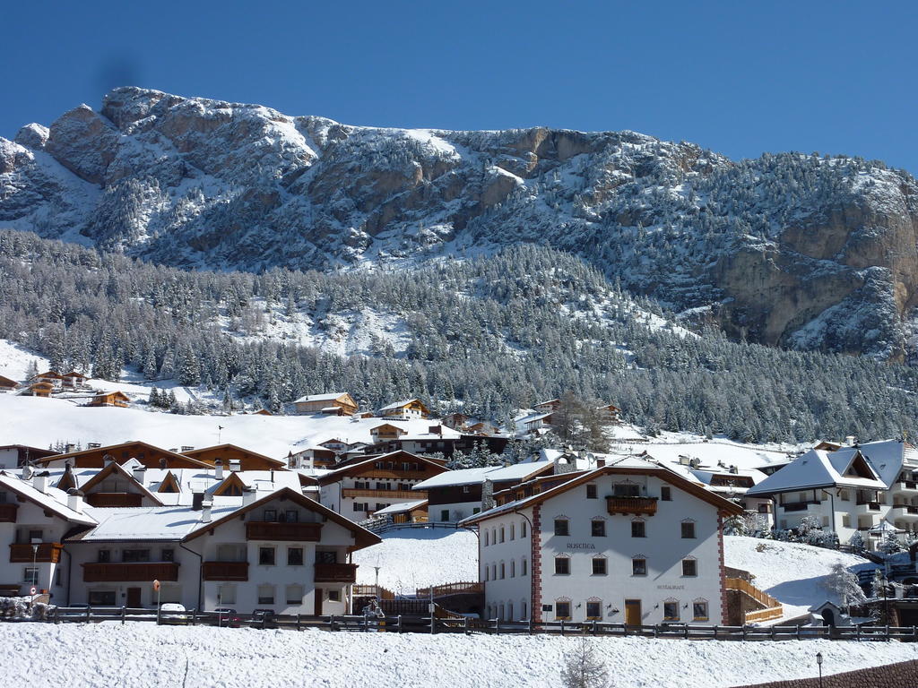 Apartments Restaurant Rusctlea Selva di Val Gardena Exterior foto